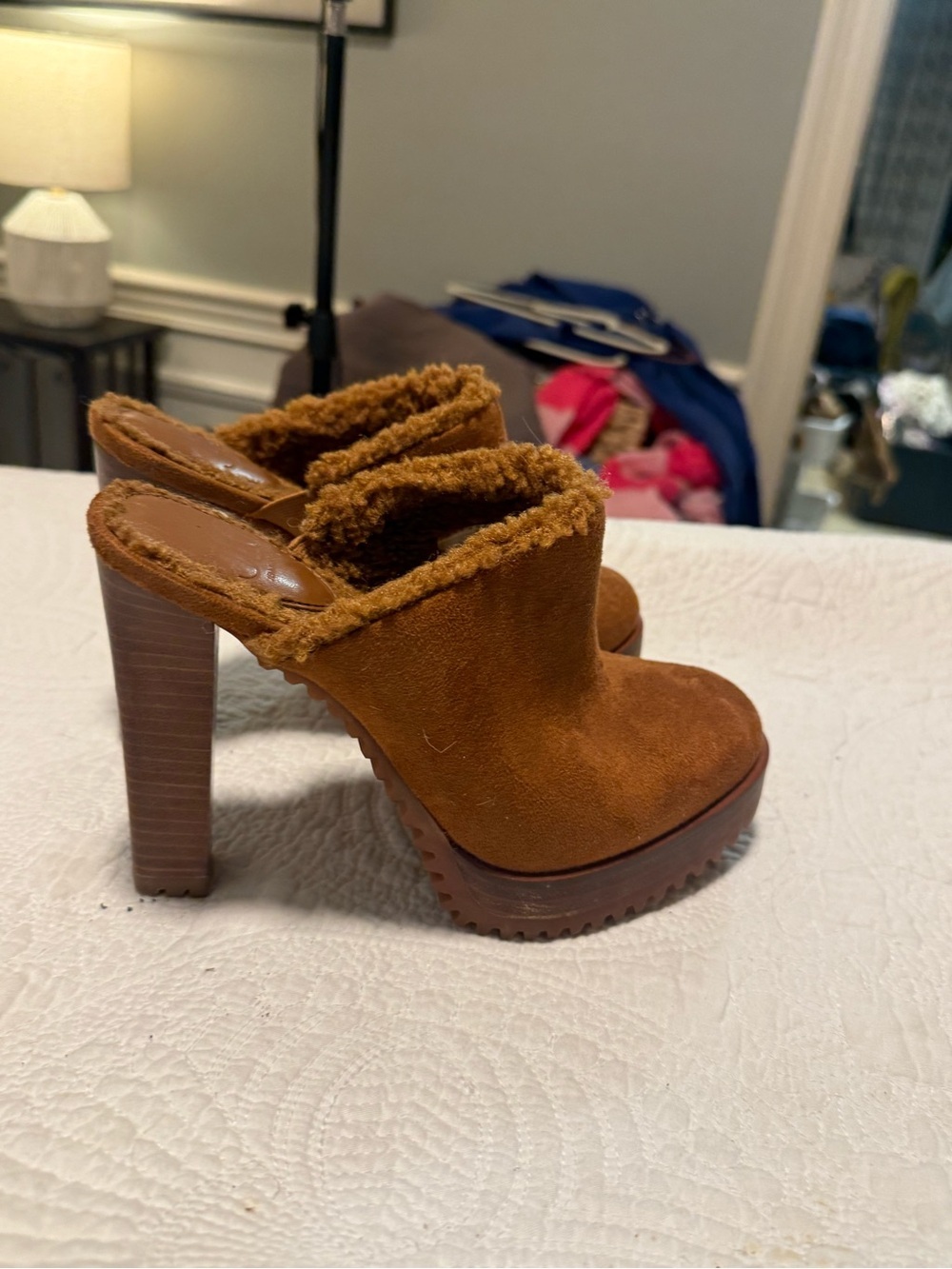 JLO Jennifer Lopez Faux Suede Fur Lined Mule Heels Platform Clogs Brown Size 7.5